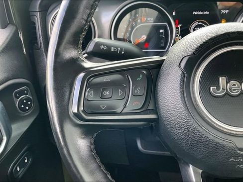 Used 2022 Jeep Gladiator Sport AWD/4WD image 12