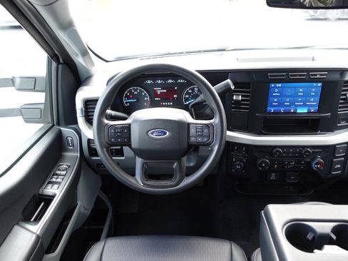 Used 2023 Ford F250 XLT image 39