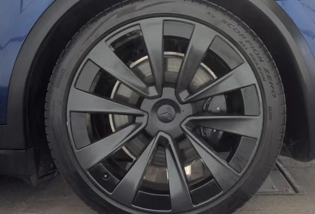 Used 2022 Tesla Model X AWD/4WD image 4