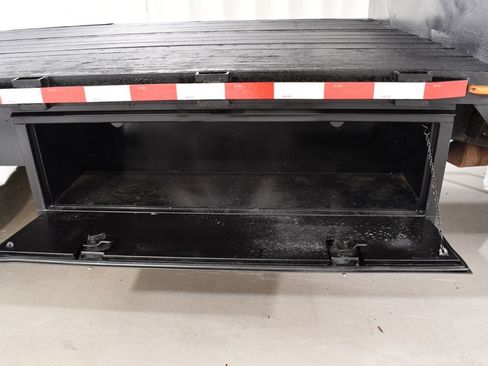 Used 2013 Ford F550 2WD Regular Cab Super Duty w/ Payload Upgrade Pkg image 16