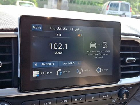Used 2024 Hyundai Venue SEL FWD image 27