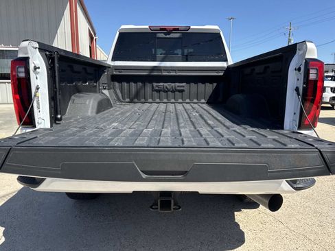 Used 2025 GMC Sierra 2500 Denali w/ Denali Reserve Package image 8