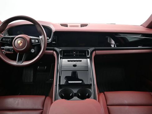 Certified 2025 Porsche Panamera 4 AWD/4WD image 9