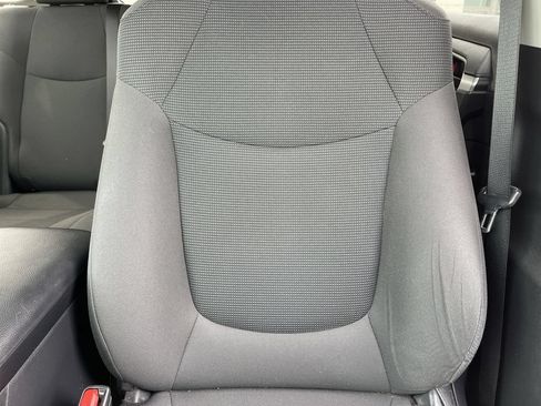 Used 2019 Toyota RAV4 LE w/ Carpet Mat Package AWD/4WD image 21