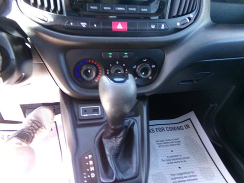 Used 2020 RAM ProMaster City Tradesman SLT w/ Window Group 05 FWD image 21
