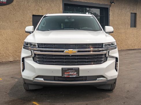 Used 2021 Chevrolet Tahoe LT w/ Luxury Package AWD/4WD image 3