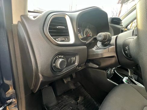 Used 2021 Jeep Renegade Sport AWD/4WD image 26
