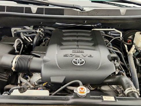 Used 2020 Toyota Sequoia Platinum RWD image 29