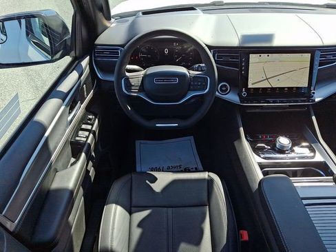 New 2026 Jeep Grand Wagoneer Limited AWD/4WD image 9