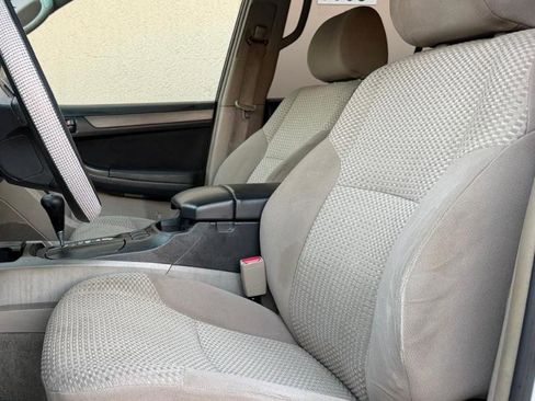 Used 2007 Toyota 4Runner SR5 RWD image 16