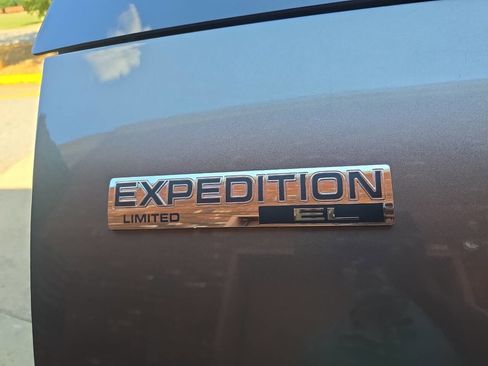 Used 2012 Ford Expedition EL Limited image 24