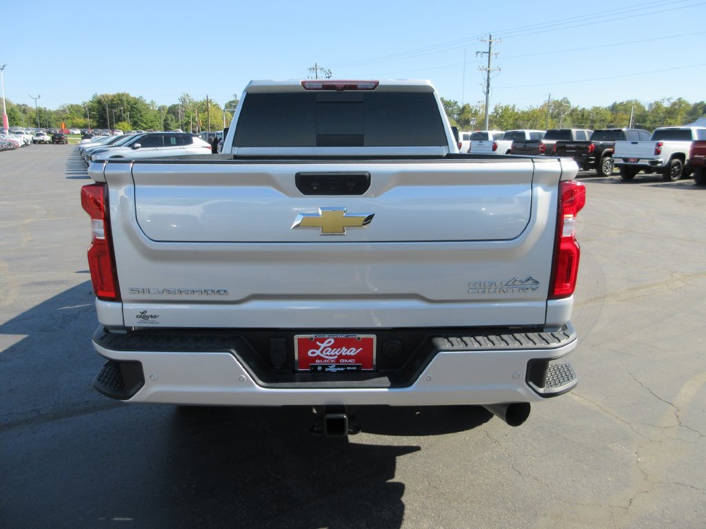Certified 2022 Chevrolet Silverado 2500 High Country w/ Safety Package II AWD/4WD image 7