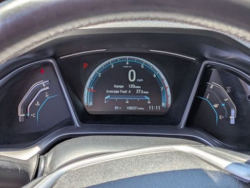 Used 2017 Honda Civic Touring image 10