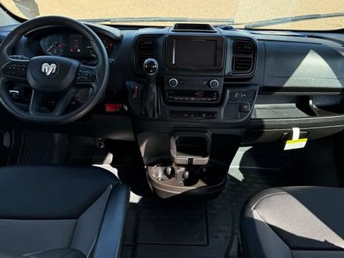 Used 2025 RAM ProMaster 2500 w/ Convenience Group FWD image 2