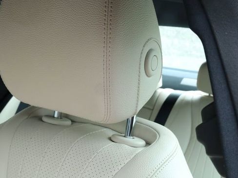 Used 2021 Mercedes-Benz E 350 Sedan image 27