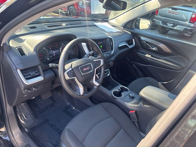 Used 2024 GMC Terrain SLE AWD/4WD image 10