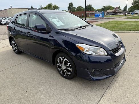 Used 2009 Toyota Matrix S AWD/4WD image 3