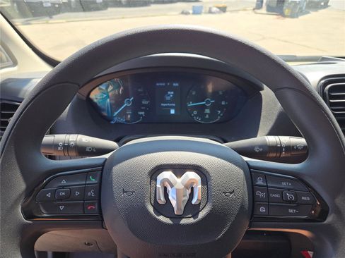 Used 2025 RAM ProMaster 2500 w/ Convenience Group image 29