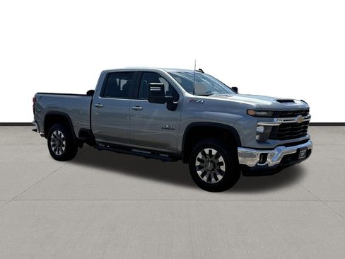 Used 2025 Chevrolet Silverado 2500 LT w/ Texas Edition AWD/4WD image 3