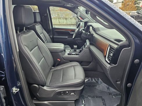 Used 2023 GMC Sierra 1500 Denali w/ Denali Reserve Package image 11