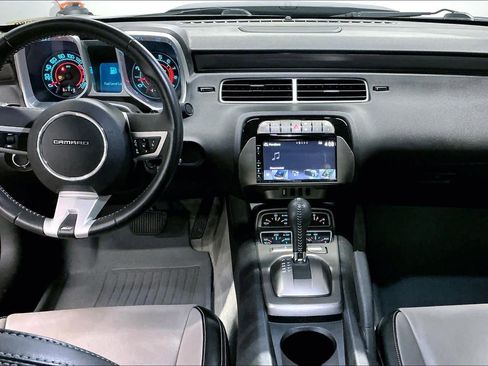 Used 2010 Chevrolet Camaro SS w/ LPO, Ground Effects Package image 17