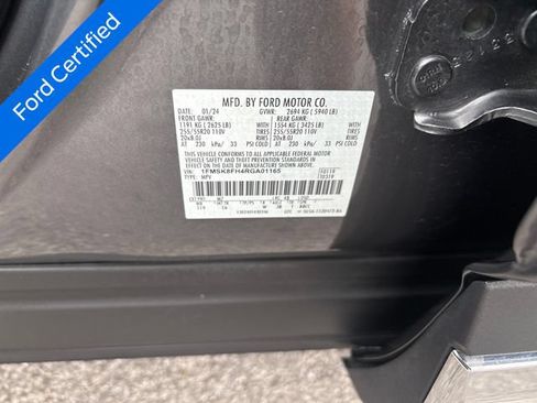 Certified 2024 Ford Explorer Limited w/ Equipment Group 301A AWD/4WD image 29