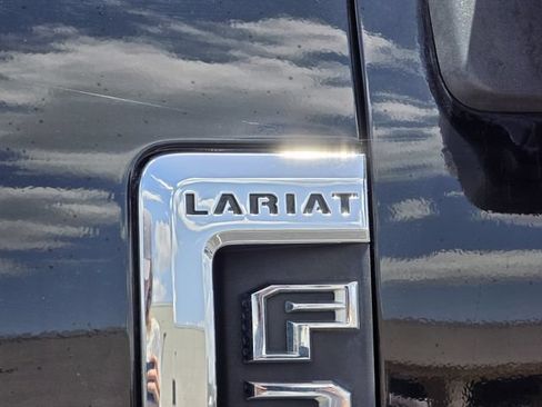 Used 2017 Ford F250 Lariat w/ Chrome Package AWD/4WD image 32