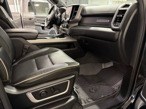 Used 2023 RAM 1500 Laramie AWD/4WD image 19