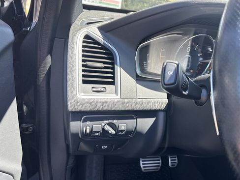 Used 2015 Volvo XC60 T6 R-Design Platinum AWD/4WD image 45