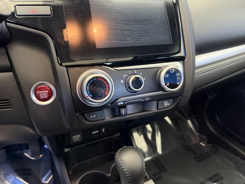 Used 2017 Honda Fit EX-L image 19