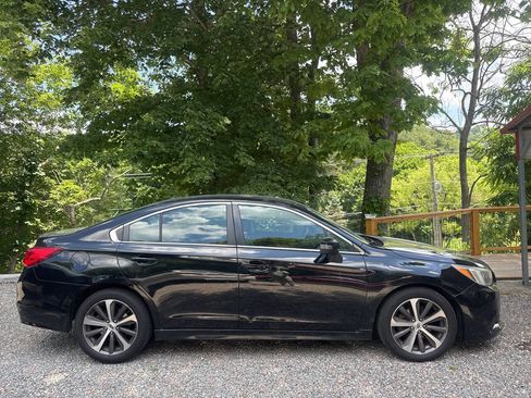 Used 2015 Subaru Legacy 2.5i Limited AWD/4WD image 5