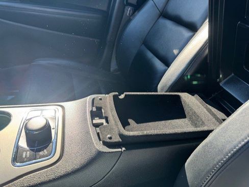 Used 2021 Jeep Grand Cherokee Limited image 25