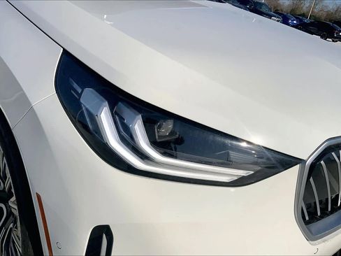 Used 2026 BMW X3 xDrive30 w/ Premium Package image 13