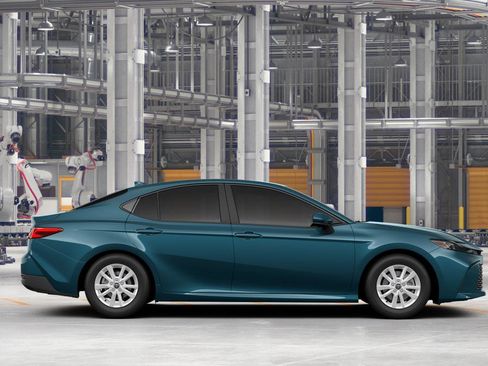 New 2026 Toyota Camry LE AWD/4WD image 14
