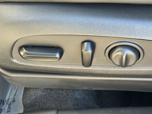 Used 2022 Buick Encore GX Select image 21