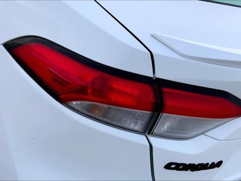 Used 2024 Toyota Corolla SE image 28