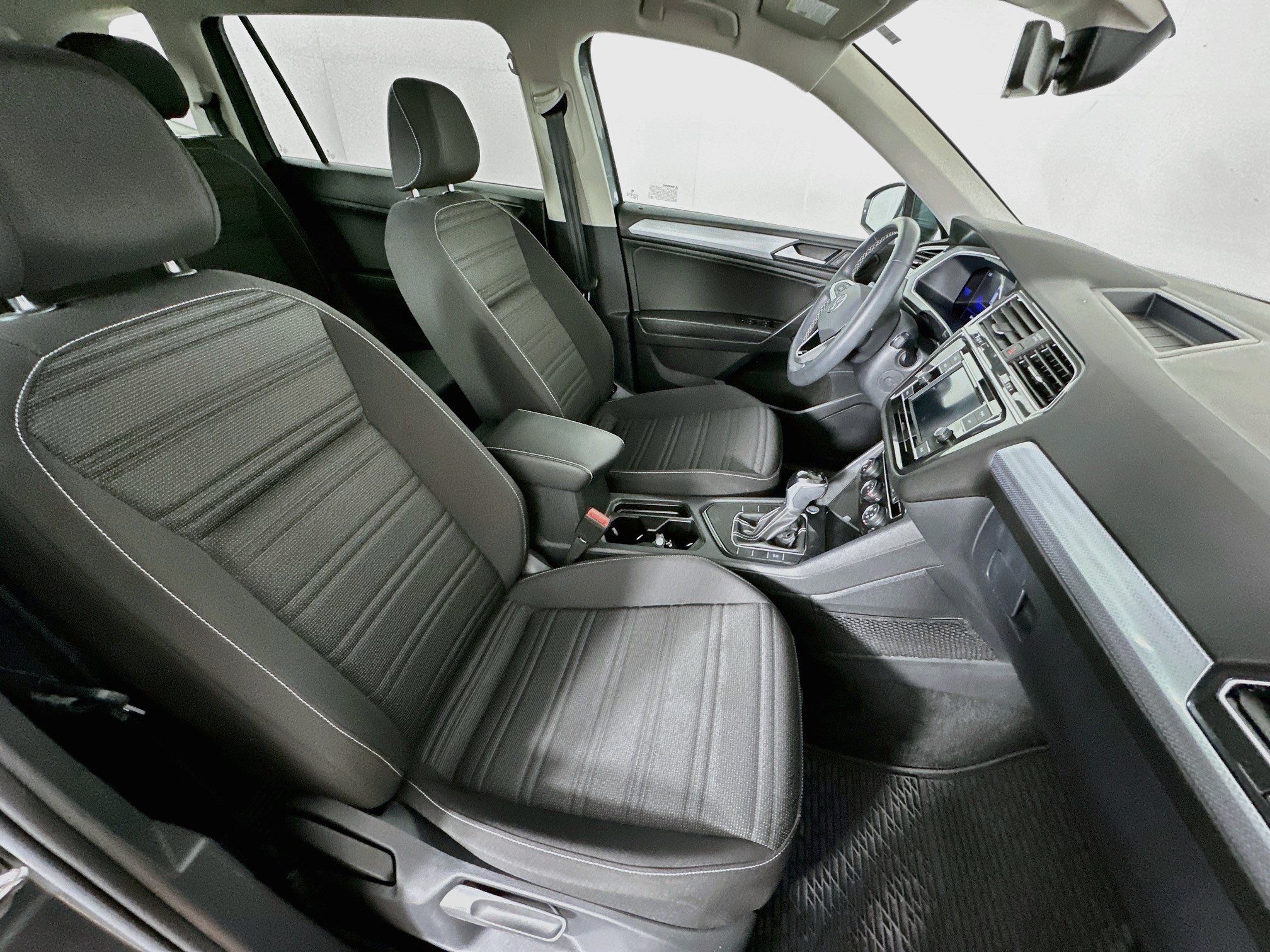 Used 2024 Volkswagen Tiguan S FWD image 30