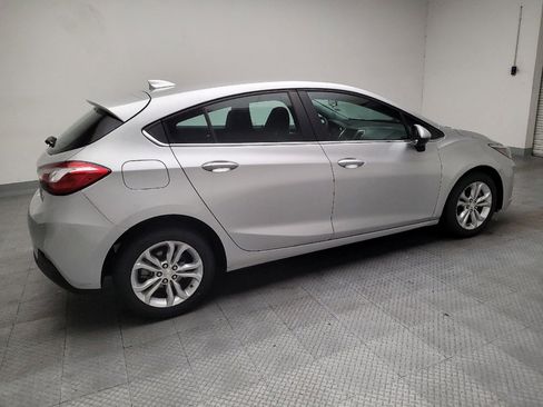 Used 2019 Chevrolet Cruze LT FWD image 10