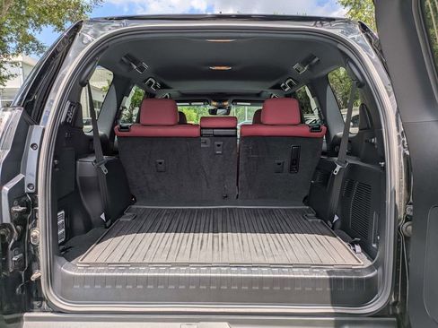 Used 2023 Lexus GX 460 Premium w/ Premium Plus Package AWD/4WD image 13