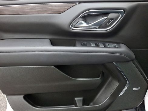 Used 2024 Chevrolet Tahoe Z71 w/ Luxury Package image 14