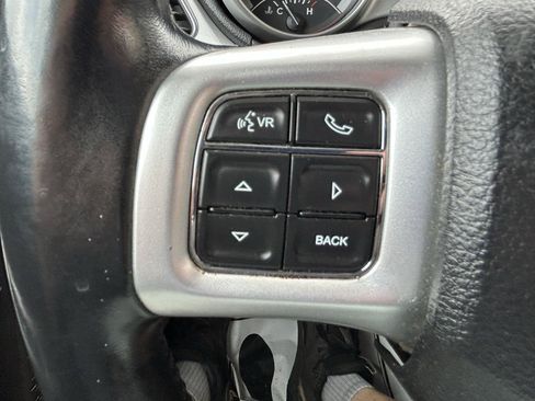 Used 2014 Dodge Journey SXT FWD image 18