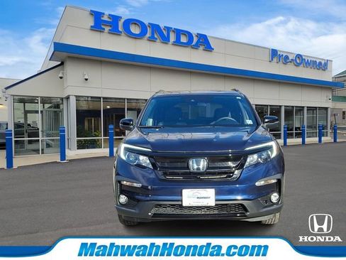 Used 2022 Honda Pilot Sport image 2