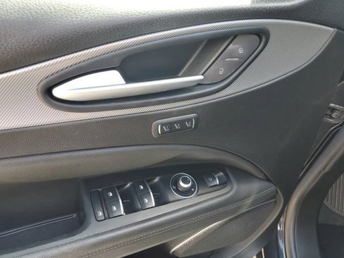 Used 2018 Alfa Romeo Stelvio Ti Sport image 24