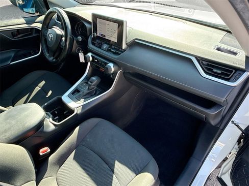 Used 2023 Toyota RAV4 LE image 33