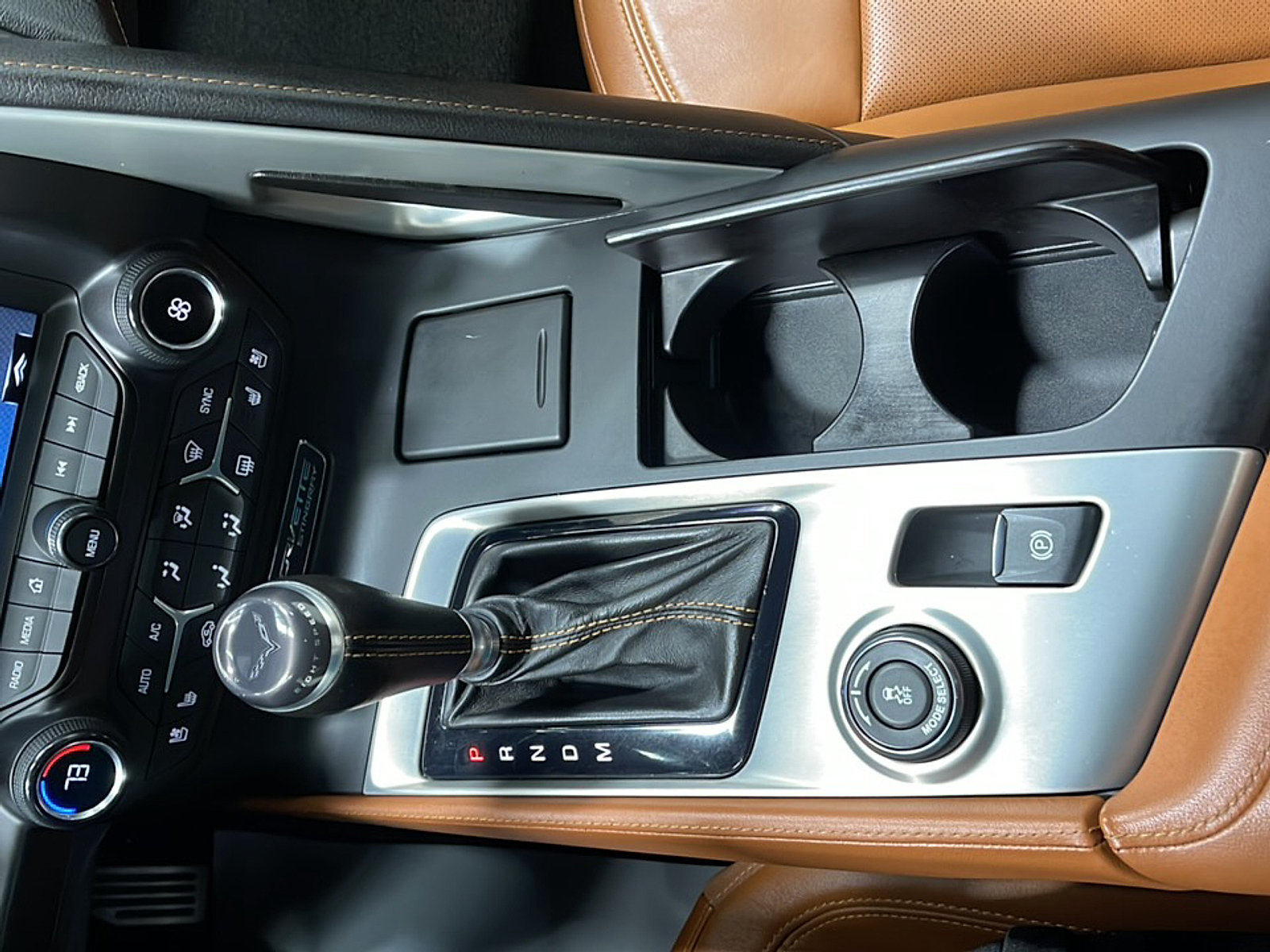 Used 2015 Chevrolet Corvette Stingray Convertible w/ 2LT Preferred Equipment Group RWD image 11