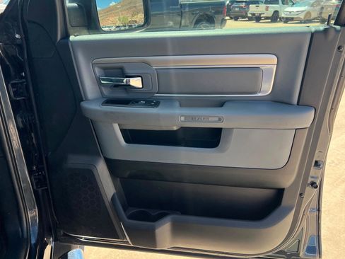 Used 2018 RAM 1500 Big Horn AWD/4WD image 23