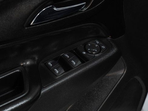 Used 2022 Chevrolet Equinox LT w/ Driver Convenience Package image 41