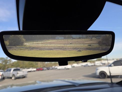 Used 2025 GMC Sierra 2500 Denali Ultimate image 14