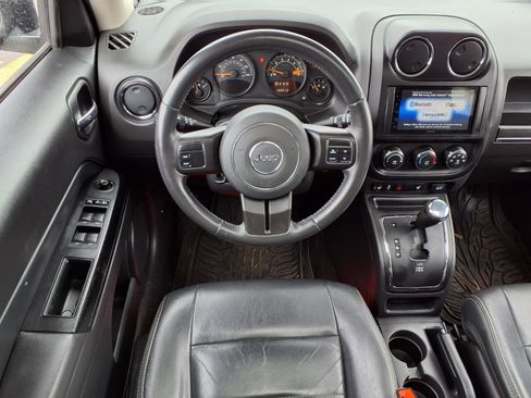 Used 2015 Jeep Patriot High Altitude image 6