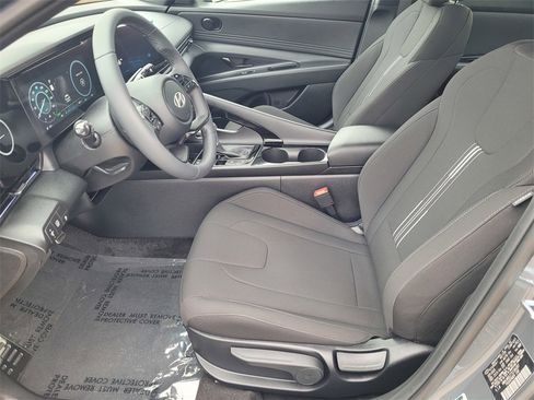 New 2026 Hyundai Elantra Sport image 8